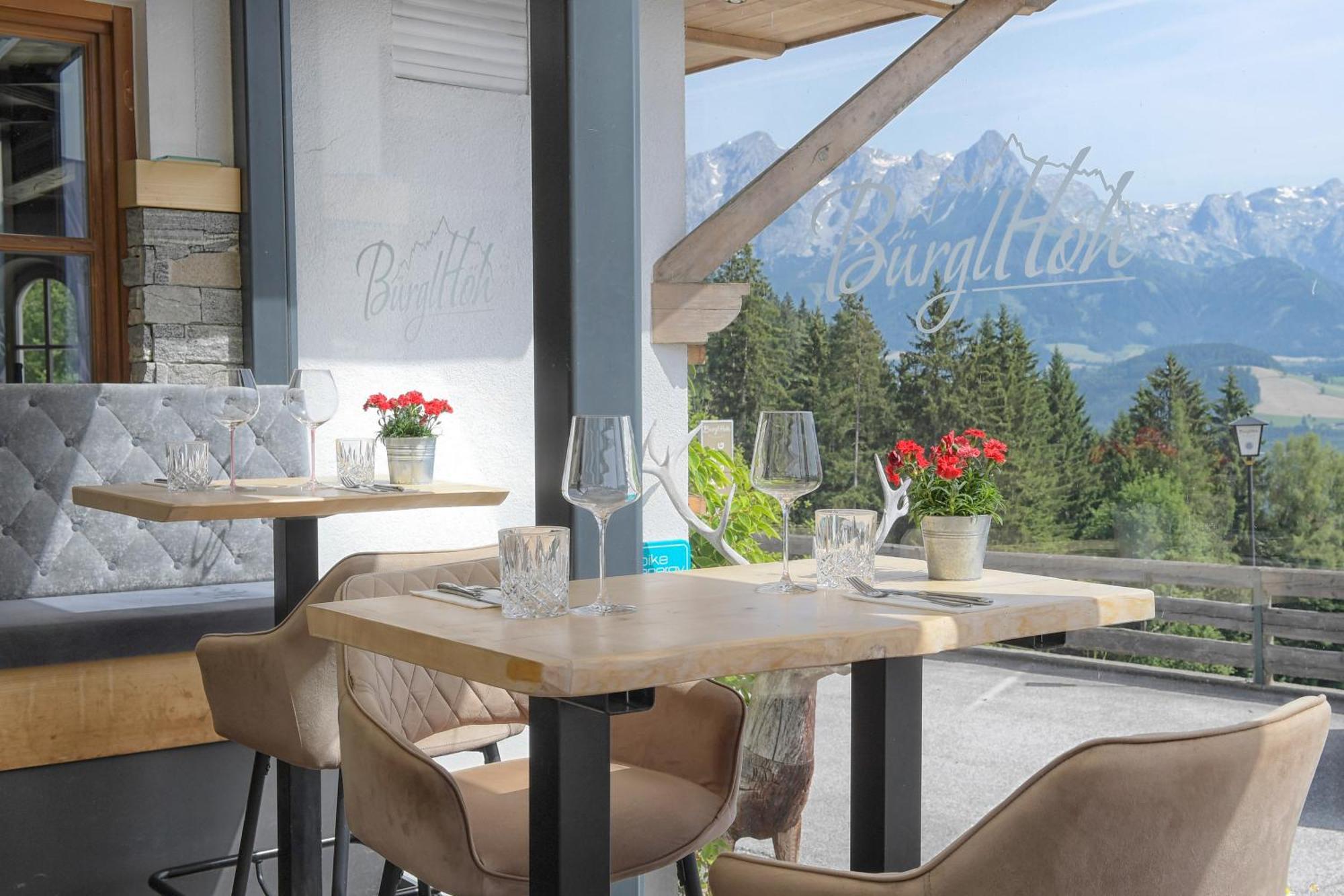 Hotel Und Alpen Apartments Mit Sauna - Buerglhoeh Bischofshofen Extérieur photo