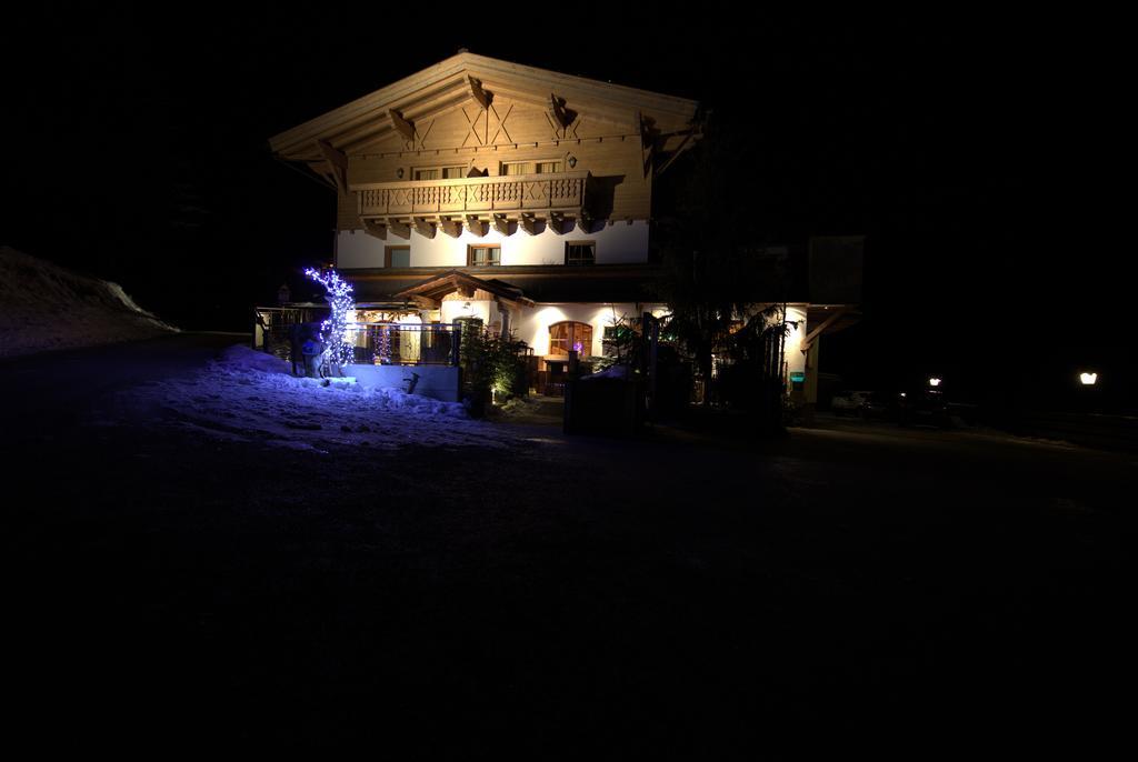 Hotel Und Alpen Apartments Mit Sauna - Buerglhoeh Bischofshofen Extérieur photo