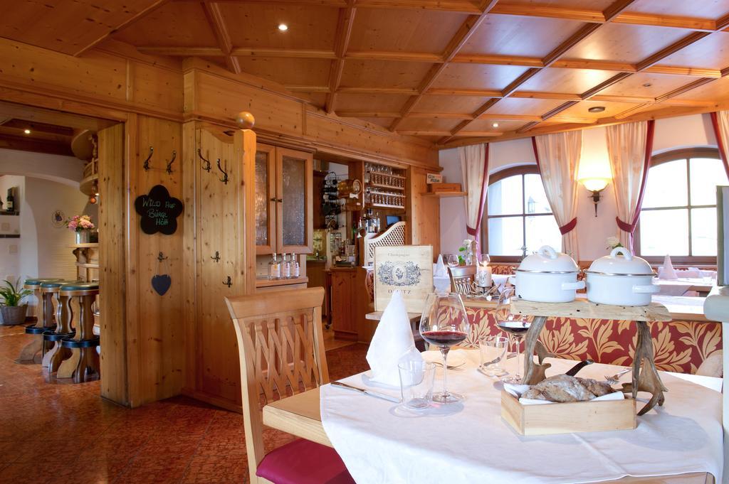 Hotel Und Alpen Apartments Mit Sauna - Buerglhoeh Bischofshofen Extérieur photo